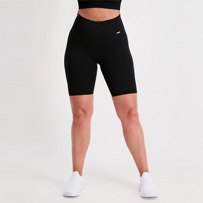 Experience Comfort and Style: Top Brands for Sporty Shorts